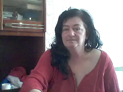 Snapshot of GypsiQueen2 chatting on 02-14-25, 10:17 GypsiQueen2 online show from 02-14-25, 10:17