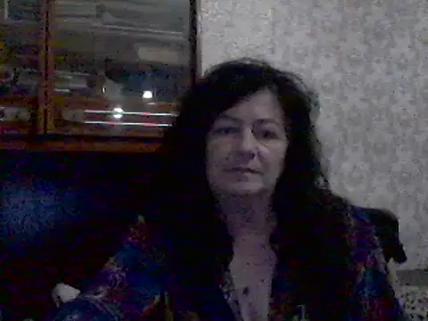 Snapshot of GypsiQueen2 chatting on 02-20-25, 04:46 GypsiQueen2 online show from 02-20-25, 04:46