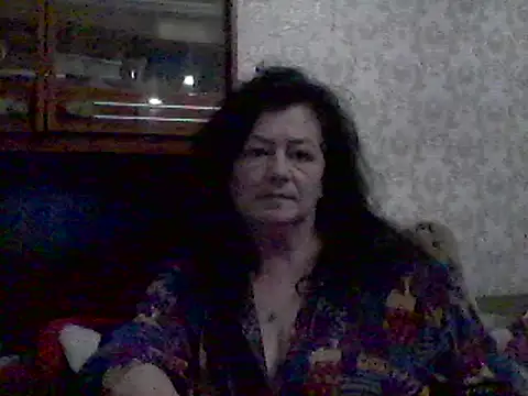 Snapshot of GypsiQueen2 chatting on 03-05-25, 07:17 GypsiQueen2 online show from 03-05-25, 07:17