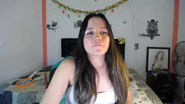 naughty girl 4u online show from 03-05-25, 07:49