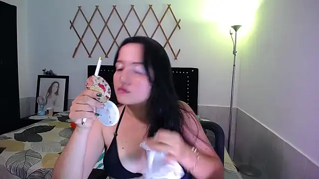 naughty girl 4u online show from 09-22-25, 08:11