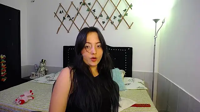 naughty girl 4u online show from 10-21-25, 07:36