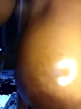 Aaaliyah445 online show from 11-22-25, 05:45