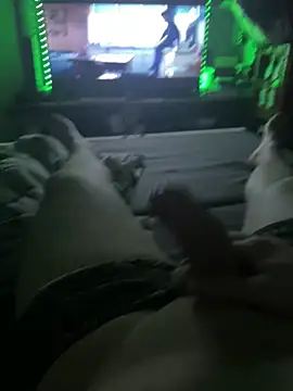 David19932908 online show from 01-05-25, 09:57