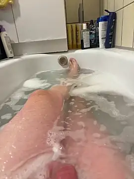 David19932908 online show from 10-14-25, 02:18