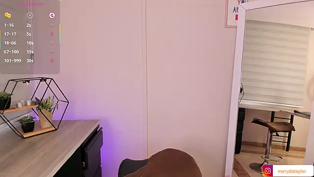 Snapshot of MERIDA_TAYLOR chatting on 01-22-25, 12:17 MERIDA TAYLOR online show from 01-22-25, 12:17