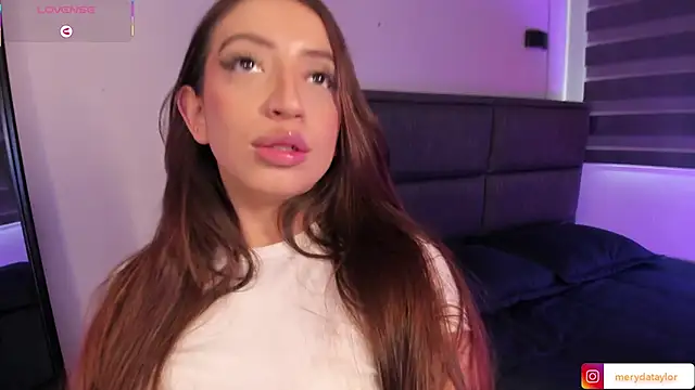 Snapshot of MERIDA_TAYLOR chatting on 02-25-25, 02:00 MERIDA TAYLOR online show from 02-25-25, 02:00