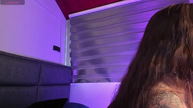 Snapshot of MERIDA_TAYLOR chatting on 02-26-25, 07:05 MERIDA TAYLOR online show from 02-26-25, 07:05