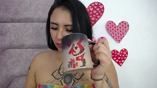 Jessica-Kraftt online show from 02-27-25, 04:31