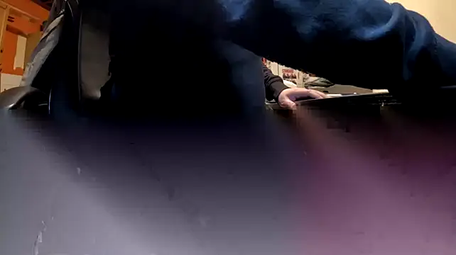 Ju rine007 online show from 02-11-25, 05:37