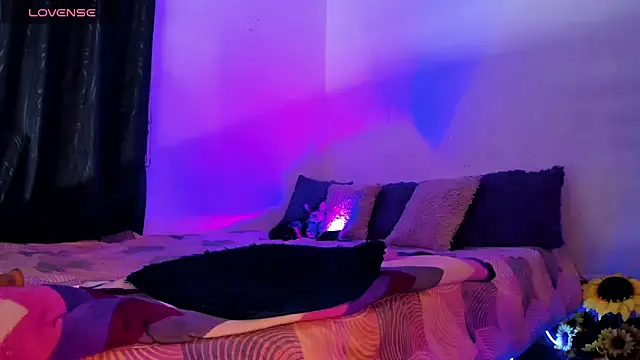 lesly xx online show from 02-26-25, 01:53