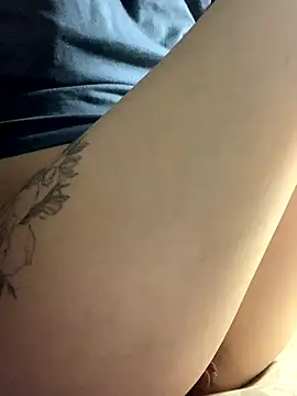 Snapshot of MiaBlossom chatting on 12-03-24, 11:55 MiaBlossom online show from 12-03-24, 11:55