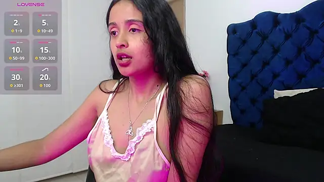 Snapshot of Lili666_ chatting on 10-31-25, 03:18 Lili666 online show from 10-31-25, 03:18