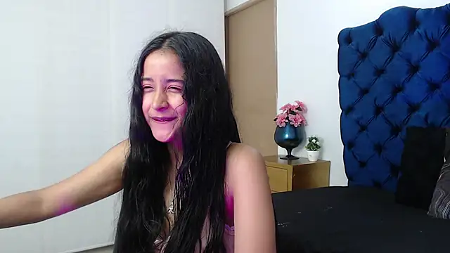 Snapshot of Lili666_ chatting on 11-18-25, 03:12 Lili666 online show from 11-18-25, 03:12