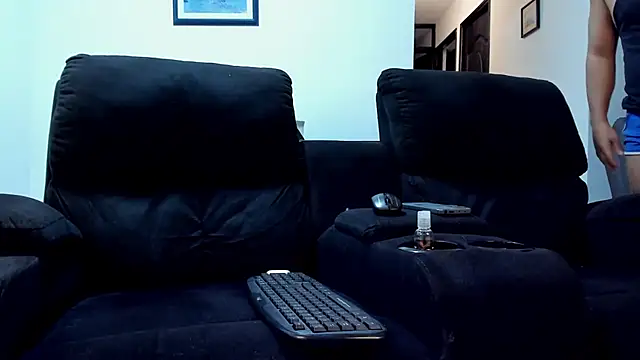 Snapshot of dylanstrong_ chatting on 09-12-25, 11:15 dylanstrong  online show from 09-12-25, 11:15