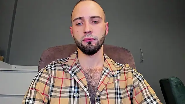 Snapshot of A_____________ chatting on 11-14-25, 04:00 A online show from 11-14-25, 04:00