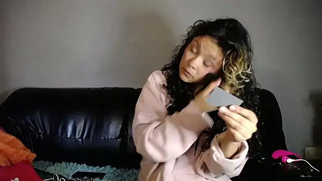 Hathorlove online show from 11-08-25, 10:08