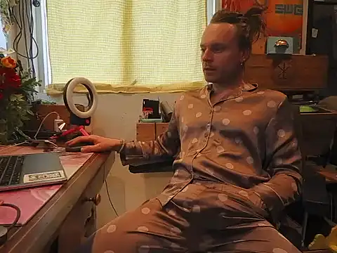 rexflexxx online show from 11-22-25, 08:46