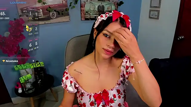 Snapshot of Julia-roberths chatting on 02-07-25, 01:22 Julia-roberths online show from 02-07-25, 01:22