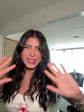 Gaby zahir  online show from 12-23-24, 01:13