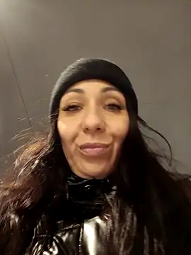 LeticiaWoods online show from 12-21-24, 07:16