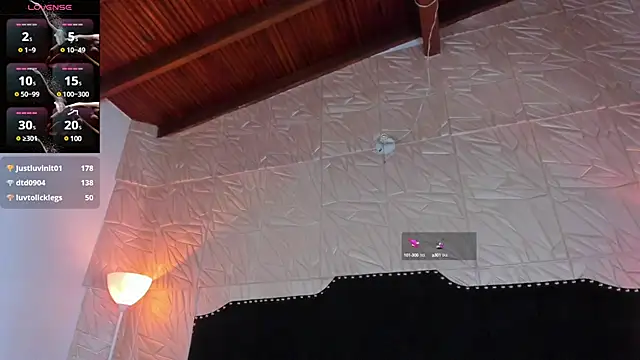 Snapshot of JennyRouse01 chatting on 02-20-25, 05:18 JennyRouse01 online show from 02-20-25, 05:18