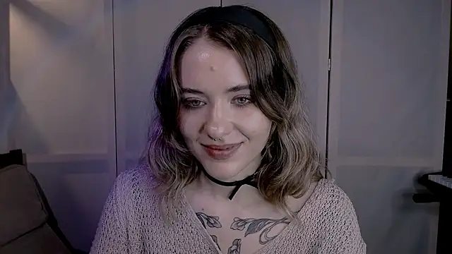 Snapshot of risha_laas chatting on 12-19-24, 04:57 risha laas online show from 12-19-24, 04:57