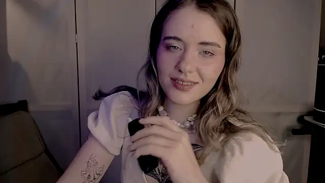 Snapshot of risha_laas chatting on 01-23-25, 07:18 risha laas online show from 01-23-25, 07:18