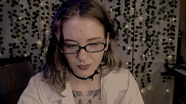 Snapshot of risha_laas chatting on 02-09-25, 08:24 risha laas online show from 02-09-25, 08:24