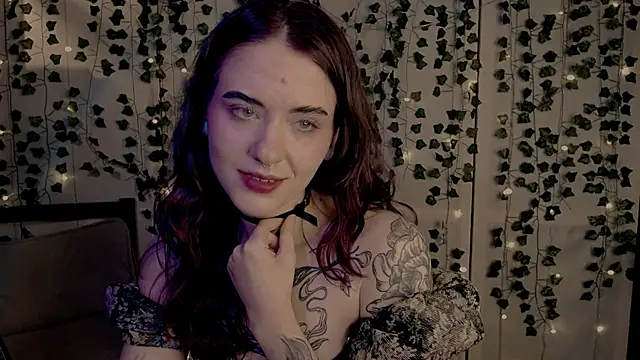 Snapshot of risha_laas chatting on 03-22-25, 06:14 risha laas online show from 03-22-25, 06:14