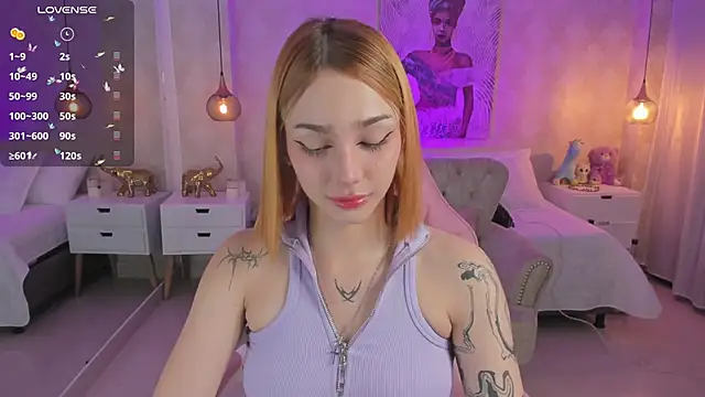 LITTLE-VIVI online show from 01-22-25, 03:41