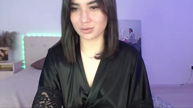 Snapshot of RoxannePure chatting on 02-15-25, 08:11 RoxannePure online show from 02-15-25, 08:11