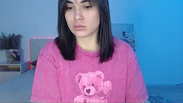 Snapshot of RoxannePure chatting on 02-20-25, 02:07 RoxannePure online show from 02-20-25, 02:07