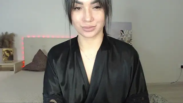 Snapshot of RoxannePure chatting on 02-21-25, 08:40 RoxannePure online show from 02-21-25, 08:40