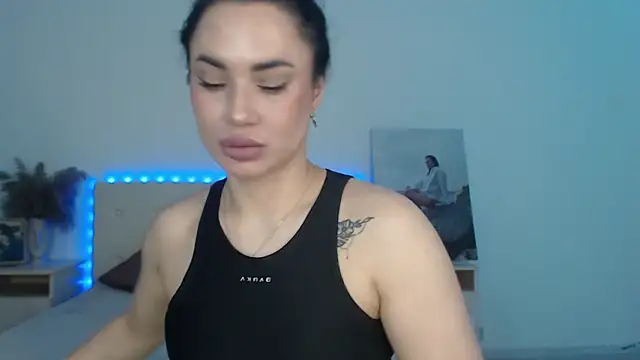 RoxannePure online show from 03-19-26, 03:54