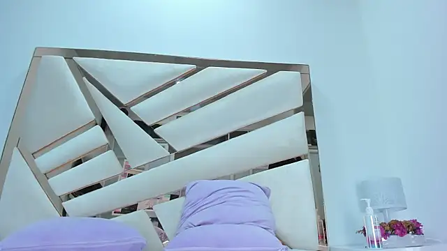 Naughty  Mom online show from 03-21-25, 08:08