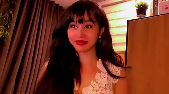 Snapshot of YOURCRISTINAS chatting on 12-16-24, 01:31 YOURCRISTINAS online show from 12-16-24, 01:31