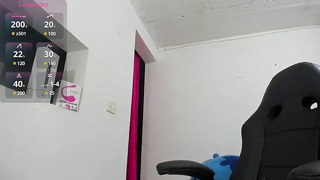 Snapshot of susy_bigboobs chatting on 12-03-24, 08:38 susy bigboobs online show from 12-03-24, 08:38