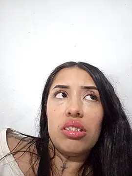 Snapshot of Sofia_888 chatting on 02-01-26, 03:38 Sofia 888 online show from 02-01-26, 03:38