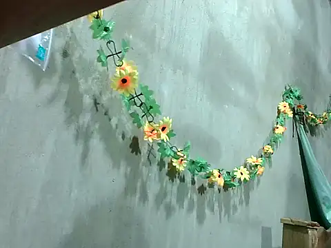 2ocmaxi online show from 10-23-25, 05:12