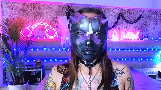 Cool Freak  online show from 10-18-25, 10:27