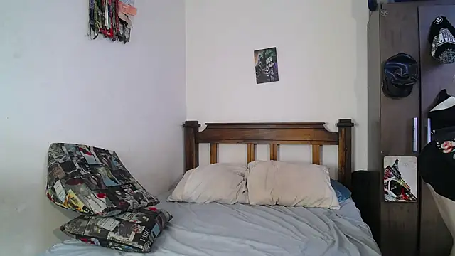 Twink Temptation online show from 09-08-25, 08:52