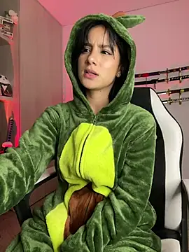 Snapshot of Ale_Lewis chatting on 12-07-24, 11:23 Ale Lewis online show from 12-07-24, 11:23