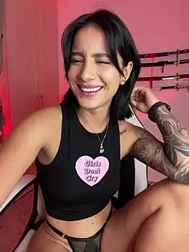 Snapshot of Ale_Lewis chatting on 01-06-25, 12:27 Ale Lewis online show from 01-06-25, 12:27