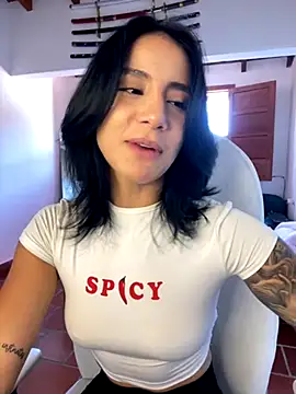 Snapshot of Ale_Lewis chatting on 09-13-25, 02:06 Ale Lewis online show from 09-13-25, 02:06