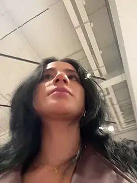 Ale Lewis online show from 11-03-25, 01:23