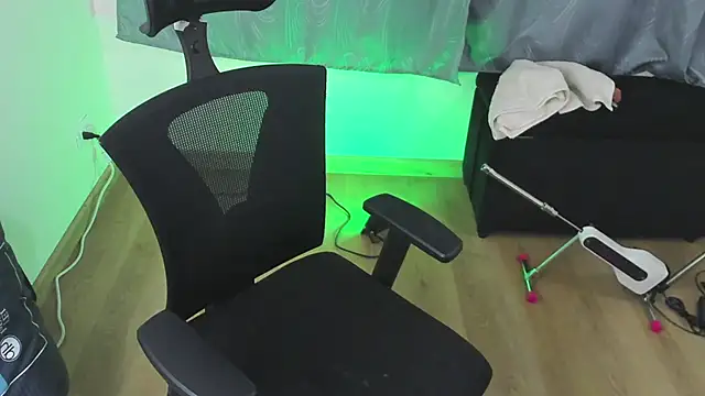 NanaRott online show from 03-18-25, 03:31