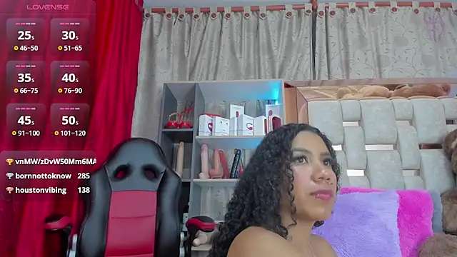 Snapshot of serena_willow chatting on 12-29-24, 08:44 serena willow online show from 12-29-24, 08:44