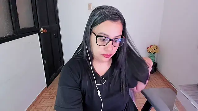 smile sweetpao online show from 02-02-25, 03:21