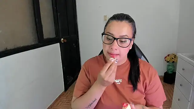 smile sweetpao online show from 10-22-25, 12:11